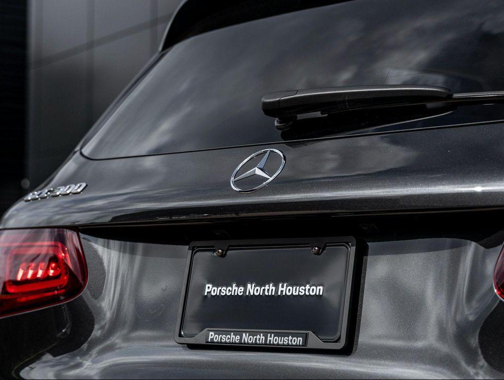 used 2022 Mercedes-Benz GLC 300 car, priced at $35,991