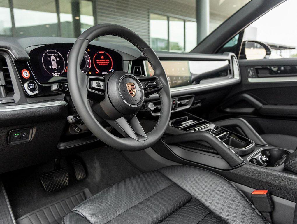 used 2025 Porsche Cayenne car, priced at $86,565