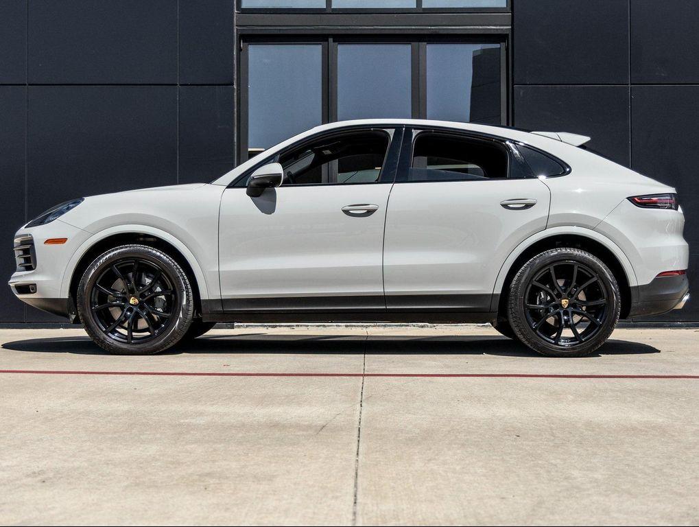 used 2020 Porsche Cayenne car, priced at $41,988
