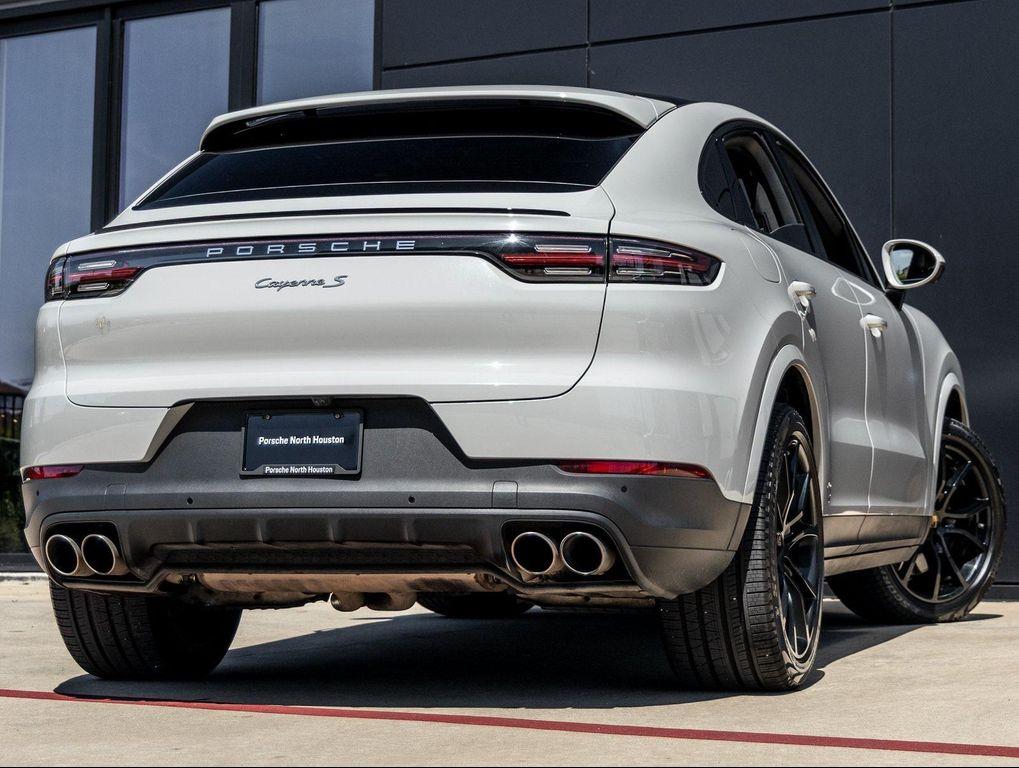 used 2020 Porsche Cayenne car, priced at $41,988