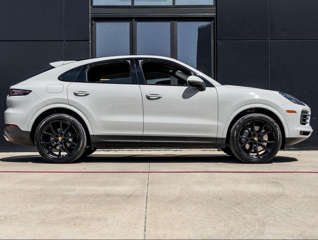 used 2020 Porsche Cayenne car, priced at $41,988