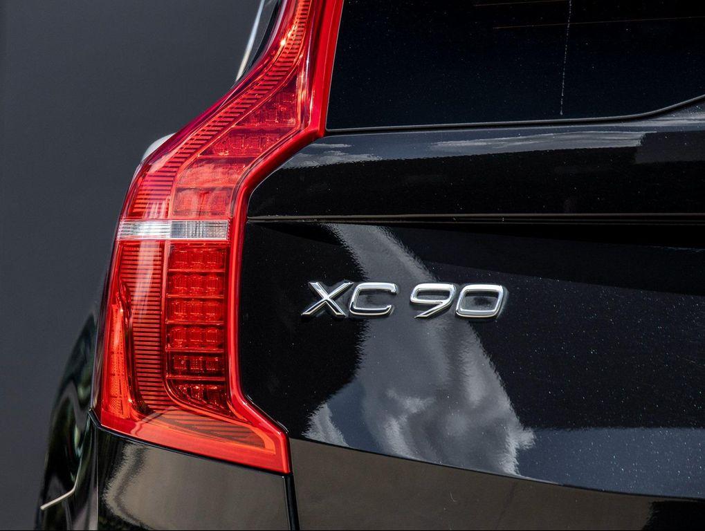 used 2017 Volvo XC90 Hybrid car, priced at $17,991