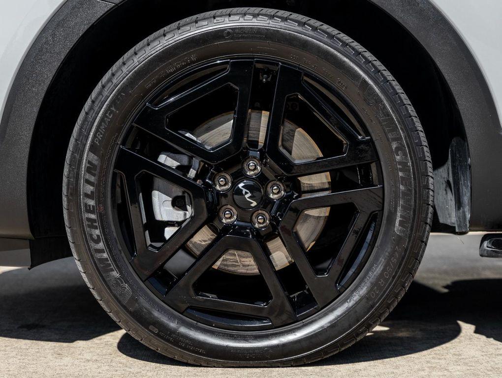 used 2023 Kia Telluride car, priced at $39,491