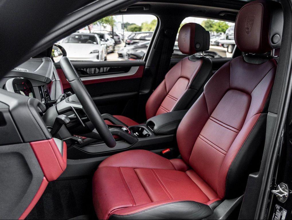 used 2025 Porsche Cayenne car, priced at $91,095