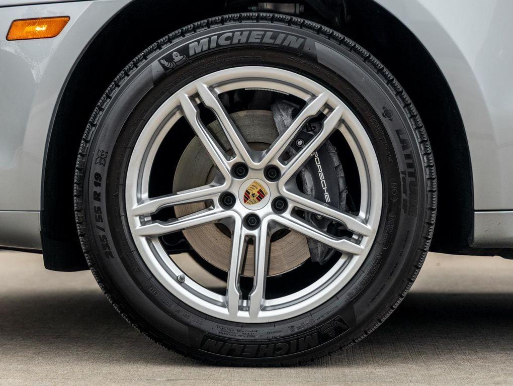 new 2025 Porsche Macan car, priced at $61,395