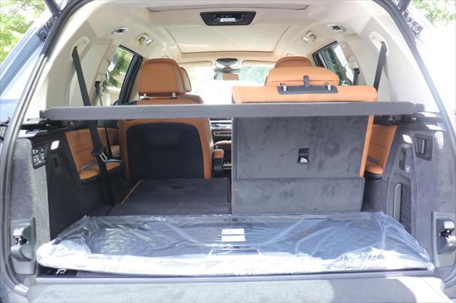 new 2026 BMW X7 car, priced at $91,405