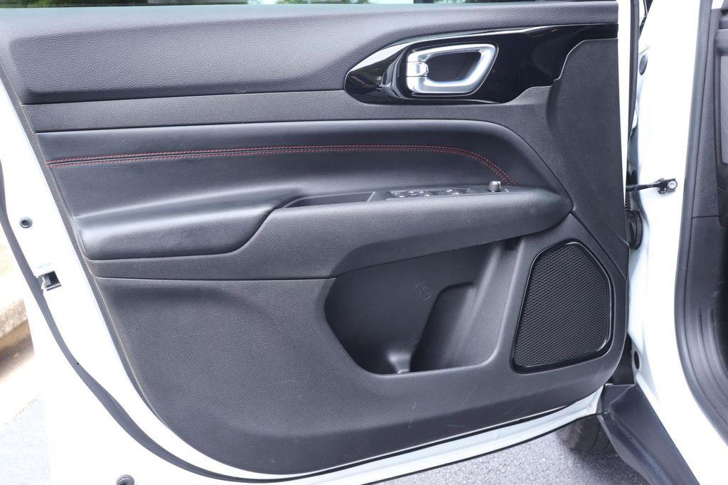 used 2022 Jeep Compass car, priced at $22,992