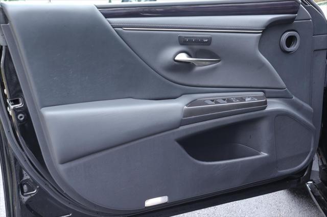 used 2019 Lexus ES 350 car, priced at $32,993