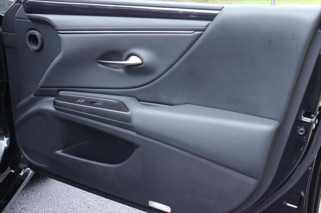 used 2019 Lexus ES 350 car, priced at $32,993