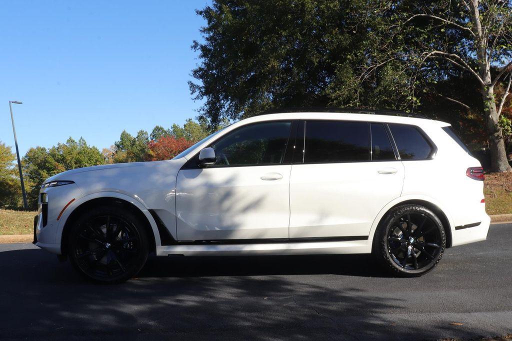 new 2026 BMW X7 car, priced at $100,235