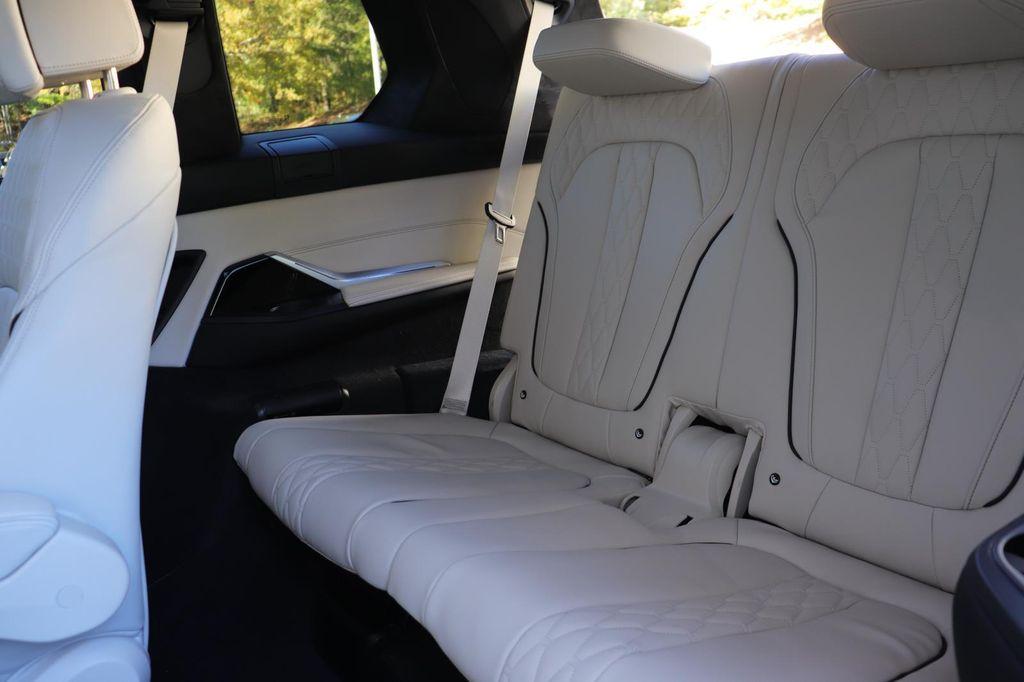 new 2026 BMW X7 car, priced at $100,235