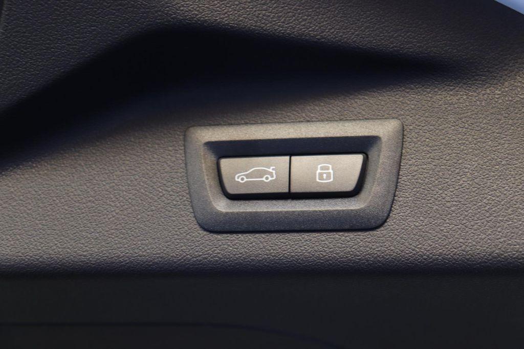 new 2026 BMW X7 car, priced at $100,235