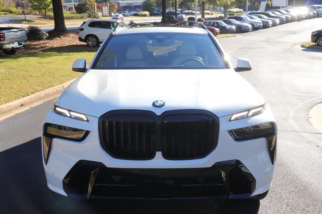 new 2026 BMW X7 car, priced at $100,235