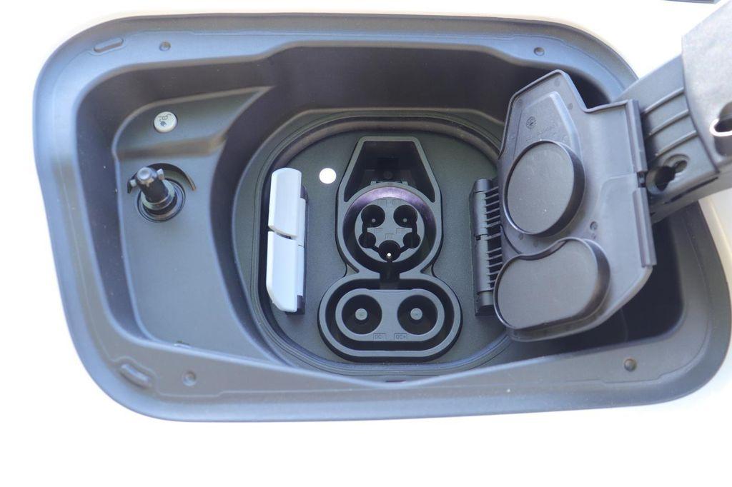 new 2025 BMW i7 car, priced at $109,855