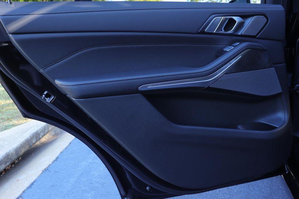 new 2026 BMW X7 car, priced at $93,425