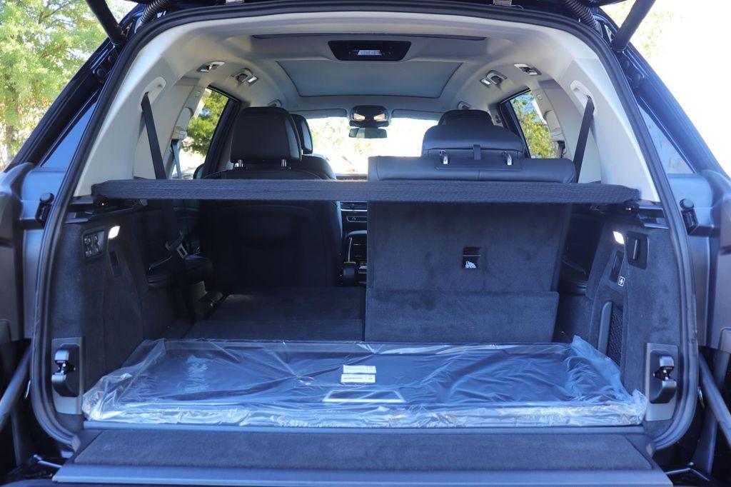 new 2026 BMW X7 car, priced at $93,425