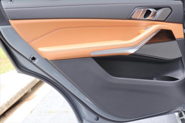 new 2026 BMW X7 car, priced at $95,435
