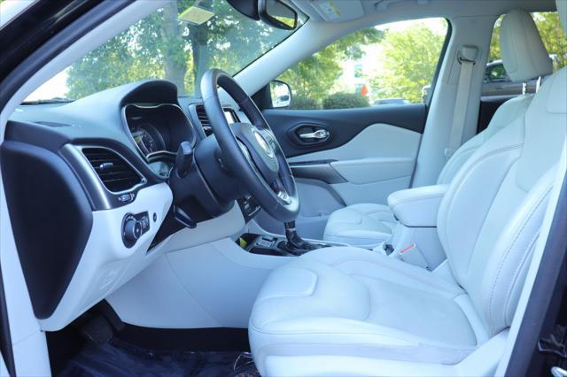 used 2019 Jeep Cherokee car, priced at $18,994