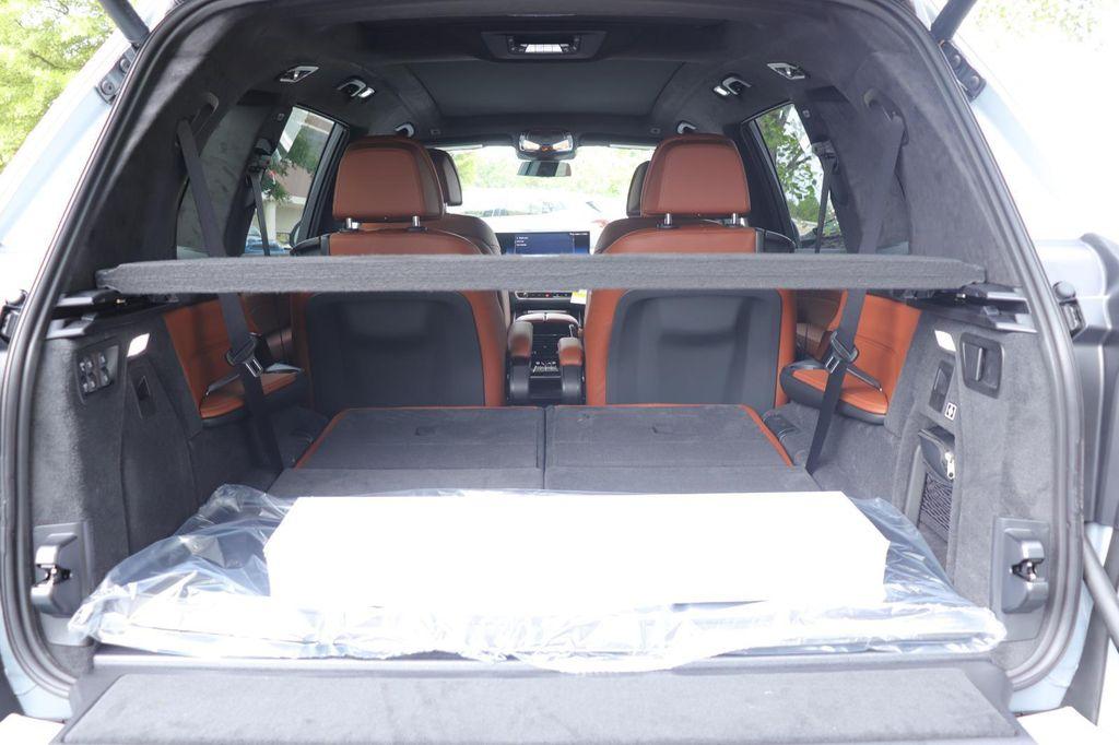 new 2026 BMW X7 car, priced at $97,675