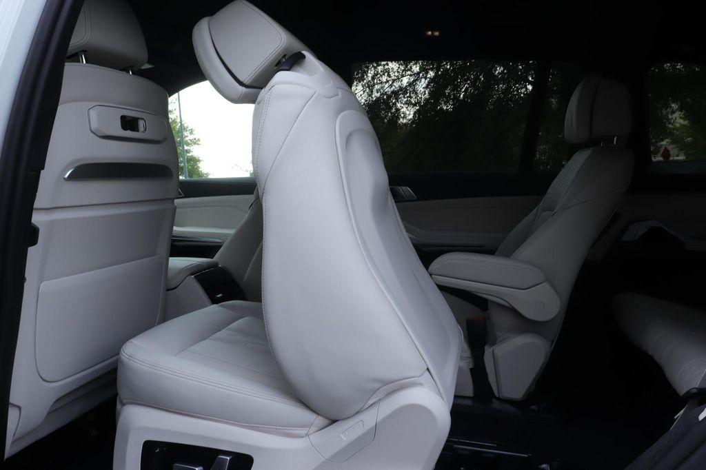 new 2026 BMW X7 car, priced at $123,185