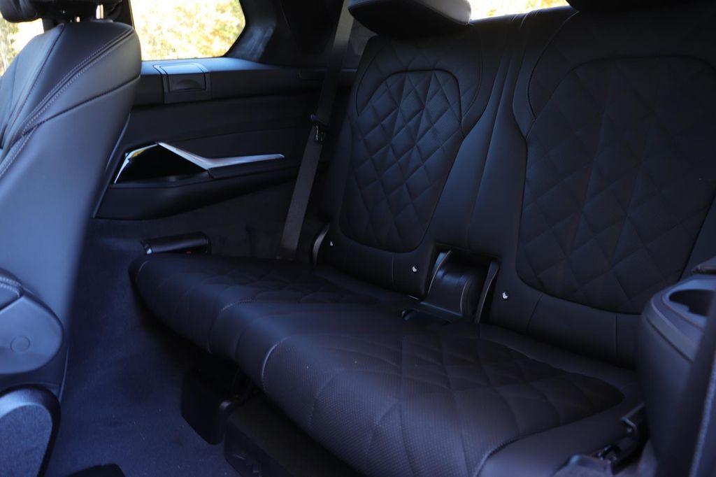 new 2026 BMW X7 car, priced at $98,105