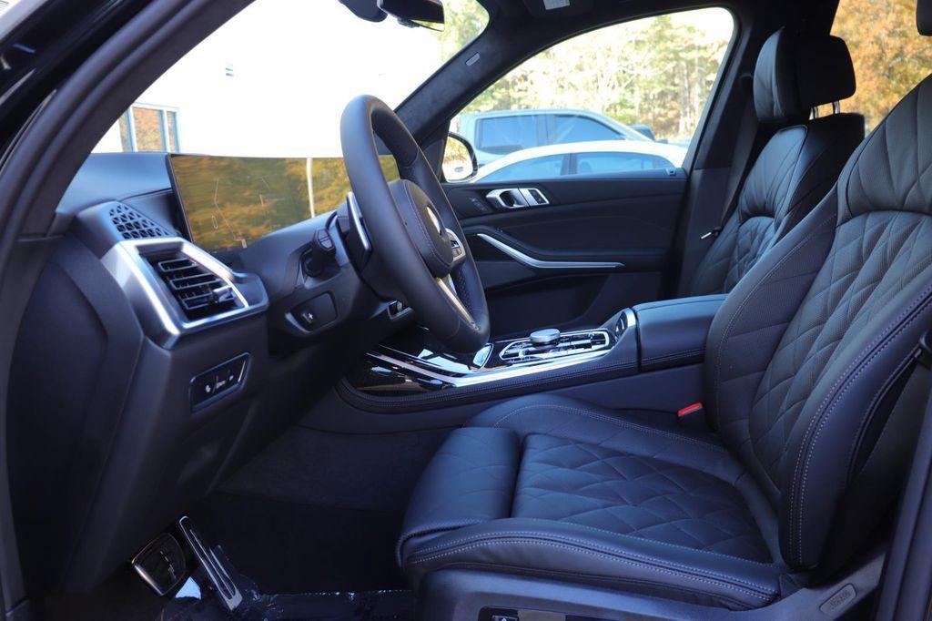 new 2026 BMW X7 car, priced at $98,105