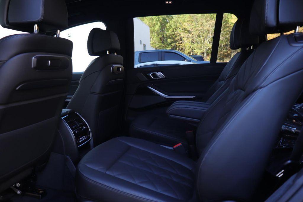new 2026 BMW X7 car, priced at $98,105