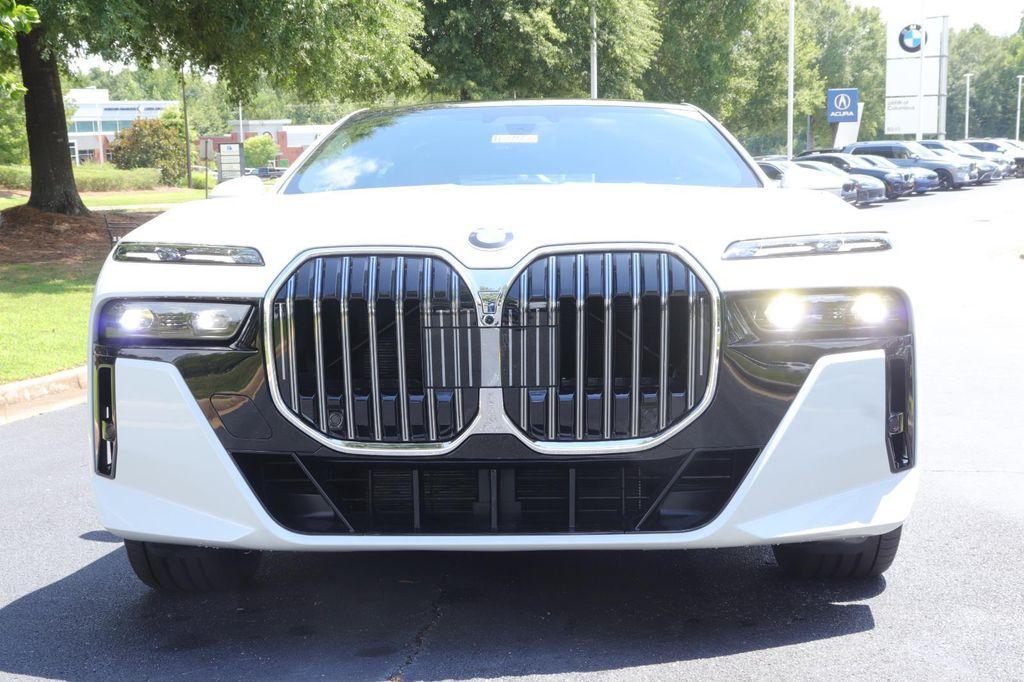 new 2025 BMW 760 car, priced at $137,090