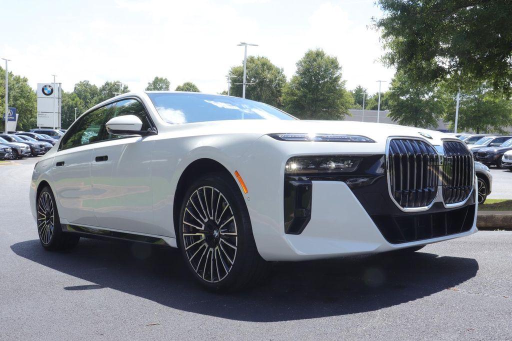 new 2025 BMW 760 car, priced at $137,090