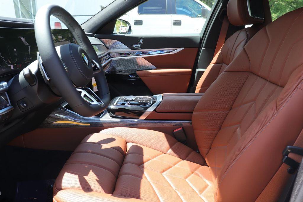 new 2025 BMW 760 car, priced at $137,090
