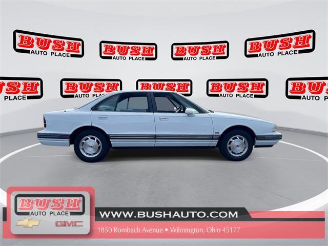 used 1995 Oldsmobile Eighty-Eight car, priced at $2,500