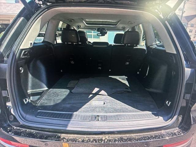 used 2022 Jeep Grand Cherokee car, priced at $31,500