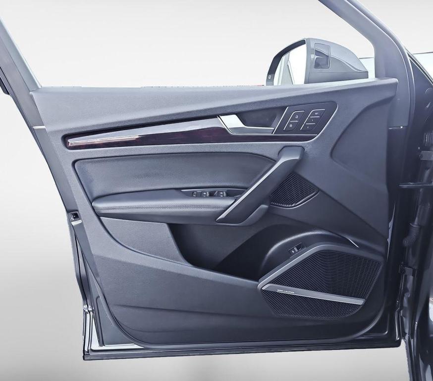 used 2019 Audi Q5 car, priced at $18,900