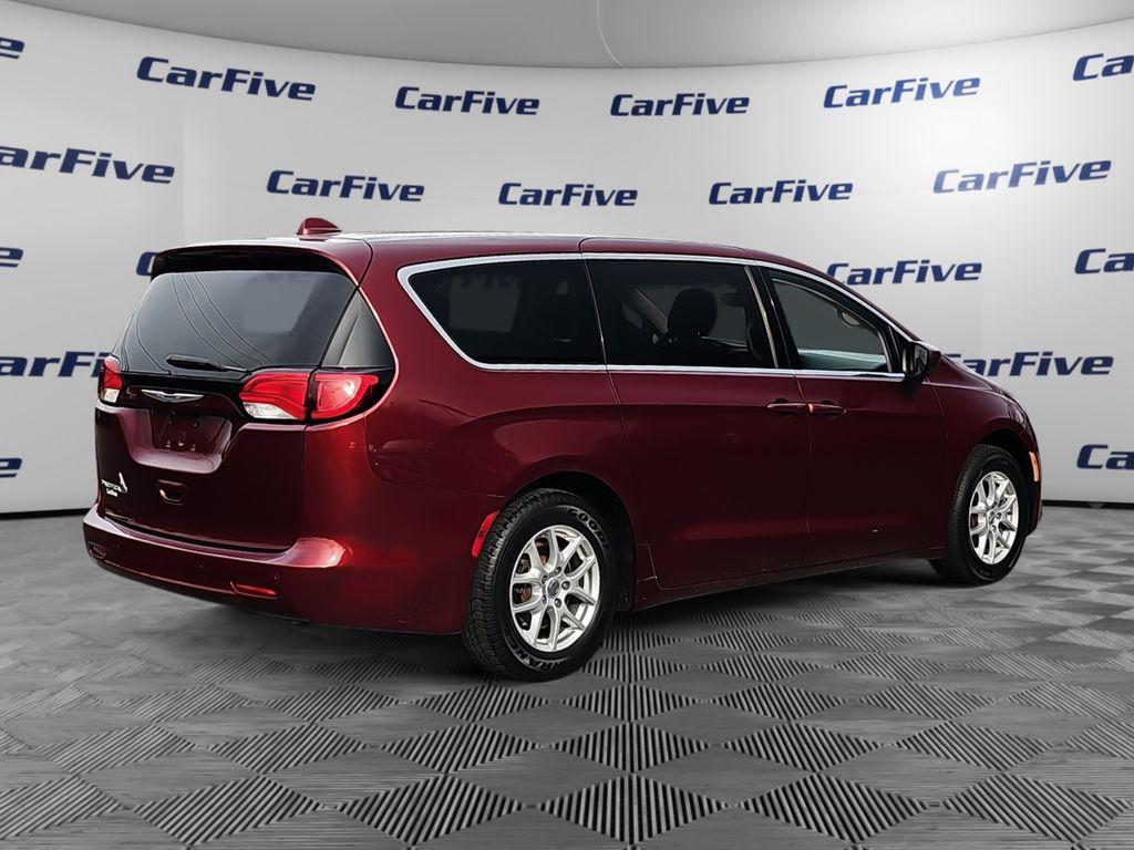 used 2017 Chrysler Pacifica car, priced at $11,300