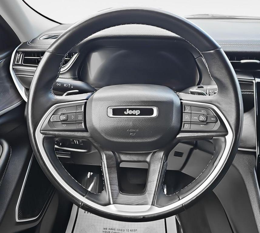 used 2022 Jeep Grand Cherokee car, priced at $28,000