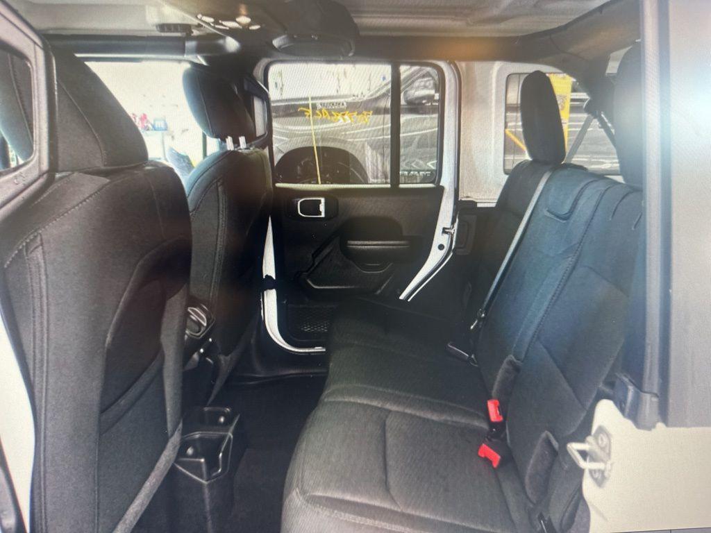used 2021 Jeep Wrangler Unlimited car, priced at $31,000