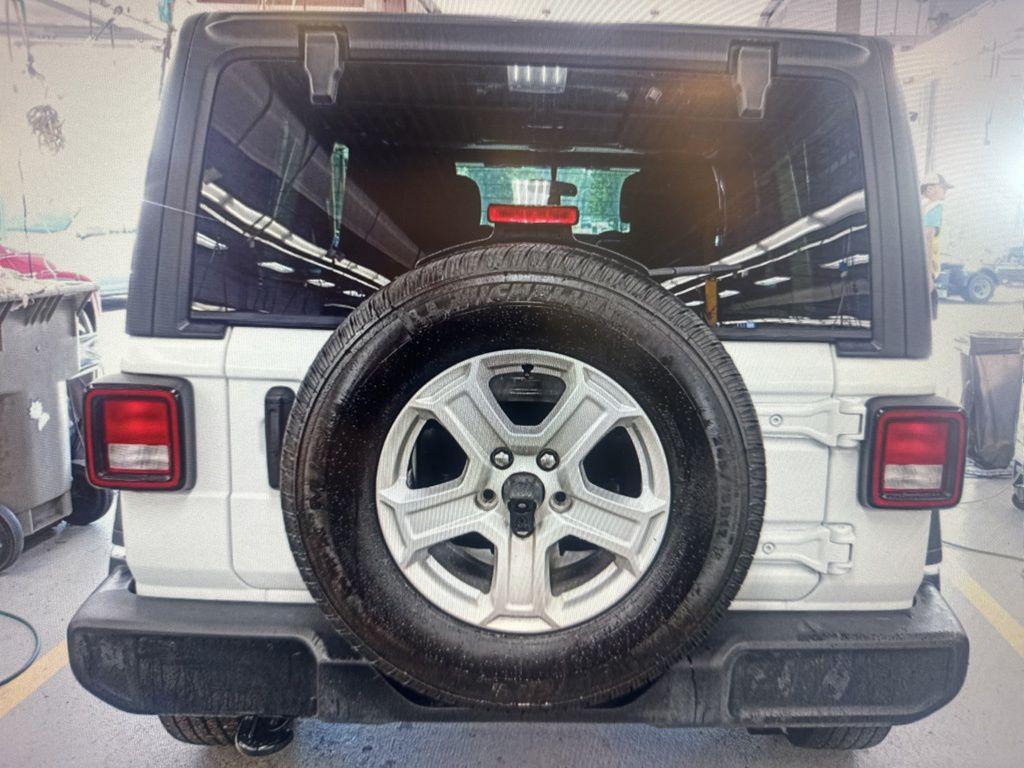 used 2021 Jeep Wrangler Unlimited car, priced at $31,000