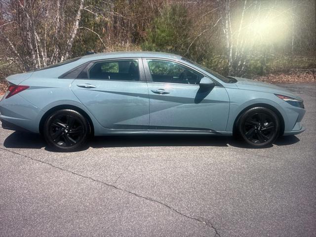 used 2021 Hyundai Elantra car