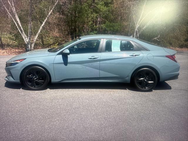 used 2021 Hyundai Elantra car