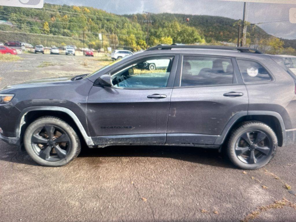 used 2019 Jeep Cherokee car, priced at $14,900