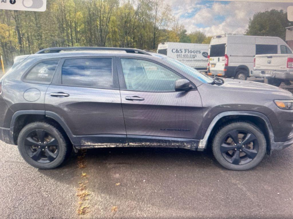 used 2019 Jeep Cherokee car, priced at $14,900