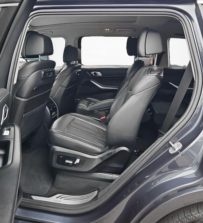 used 2020 BMW X7 car, priced at $33,500