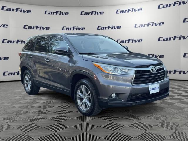 used 2014 Toyota Highlander car, priced at $17,900