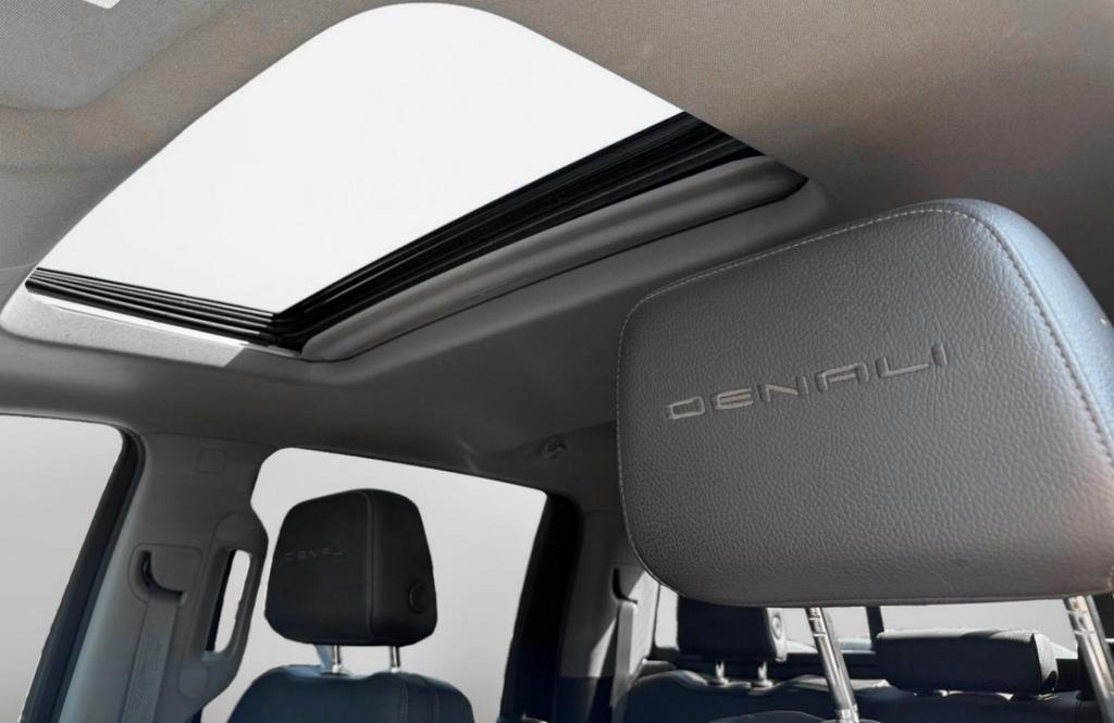 used 2022 GMC Sierra 2500 car, priced at $41,900