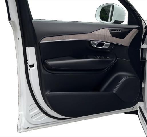 used 2021 Volvo XC90 Recharge Plug-In Hybrid car, priced at $31,900