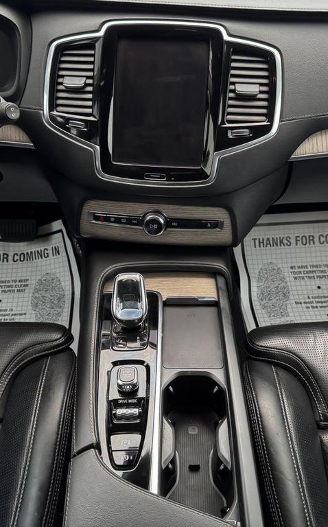 used 2021 Volvo XC90 Recharge Plug-In Hybrid car, priced at $31,900