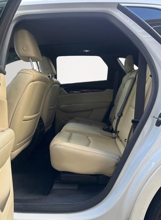 used 2019 Cadillac XT5 car, priced at $19,900