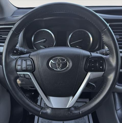 used 2016 Toyota Highlander car, priced at $18,900