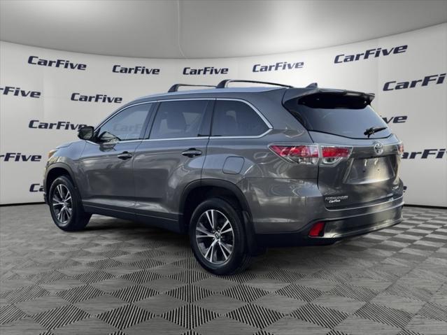 used 2016 Toyota Highlander car, priced at $18,900