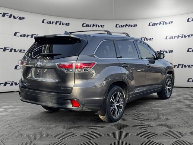 used 2016 Toyota Highlander car, priced at $18,900